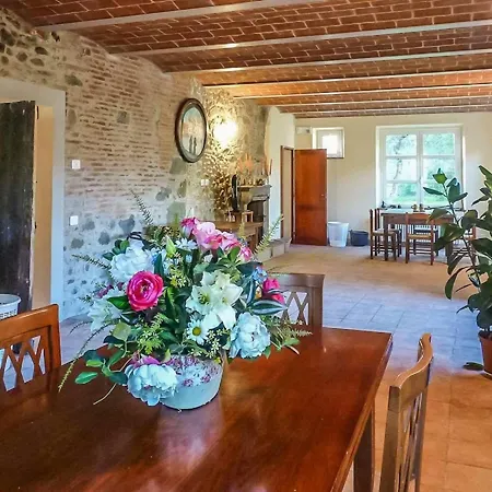 Al Falchetto By Vacavilla Villa